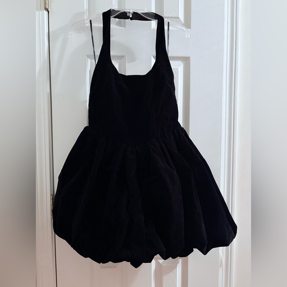 Forever 21 Classic Black Bubble Dress